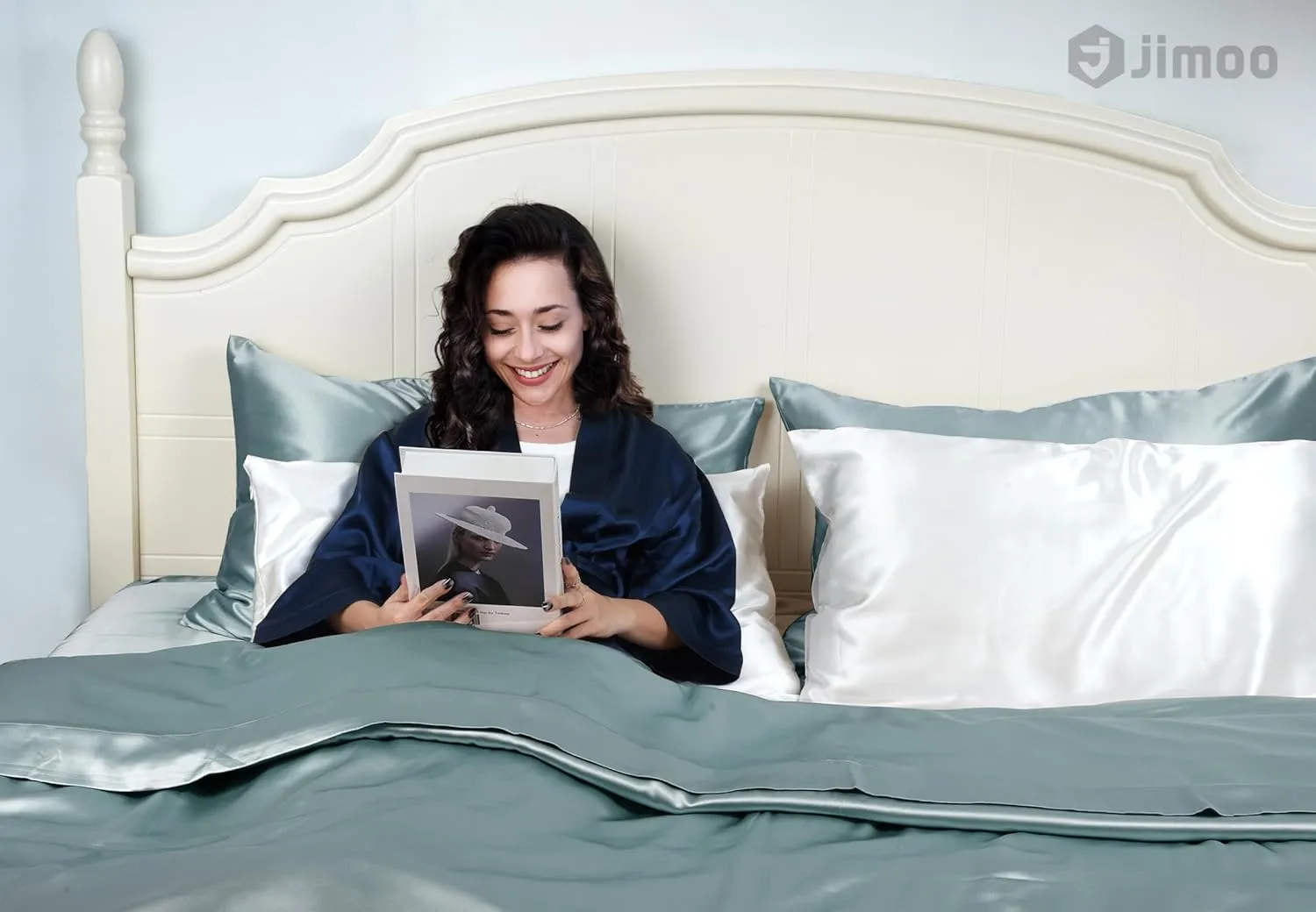 100% Mulberry Silk Pillowcase for Hair and Skin, 22 Momme Pure Natural Silk Pillow Case Both Sided with Zipper, Pillow Cover for Women Mom Men (Airy Blue, Standard 20''×26'')