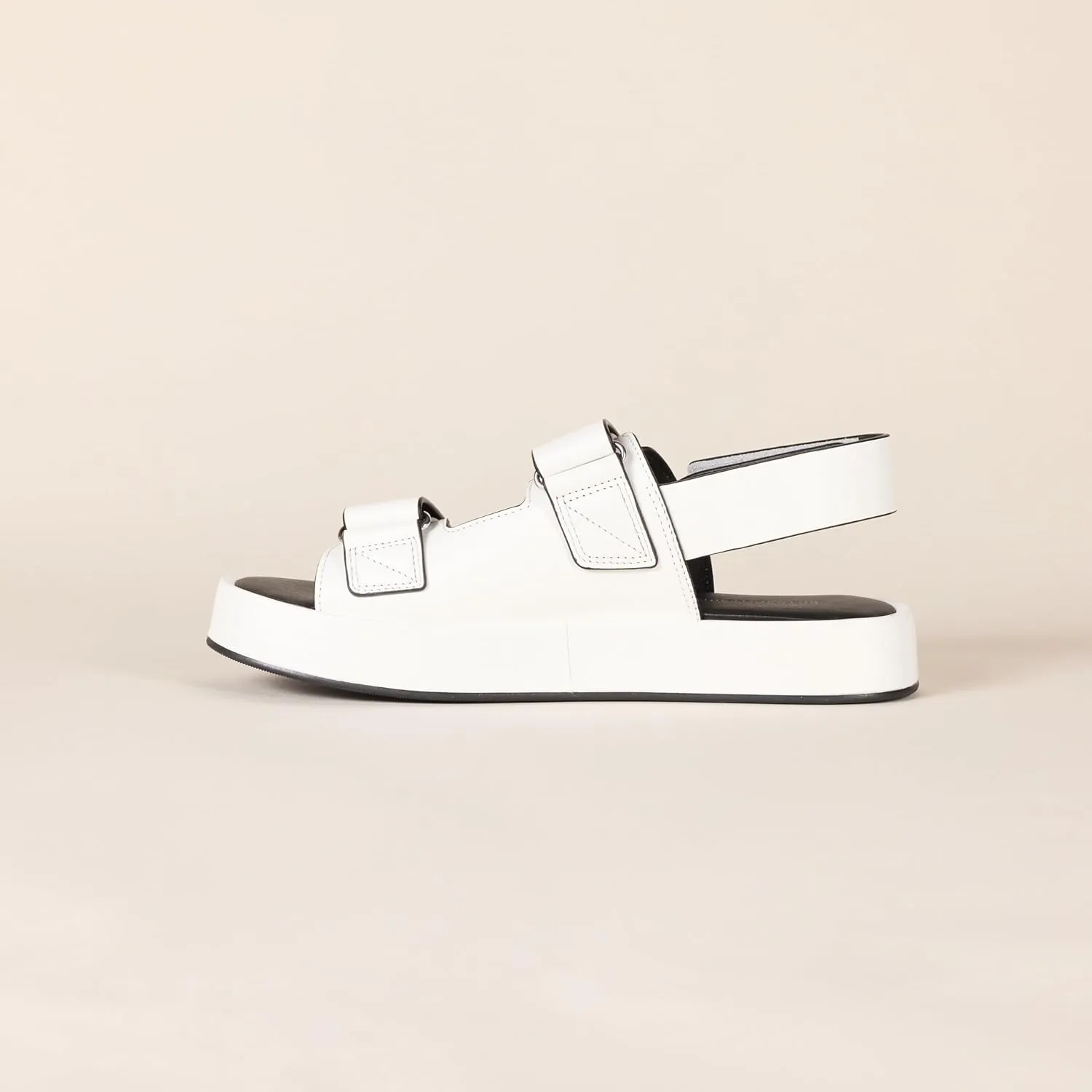 Amazon Essentials Women's Adjustable Triple Strap Flat Platform Sandal