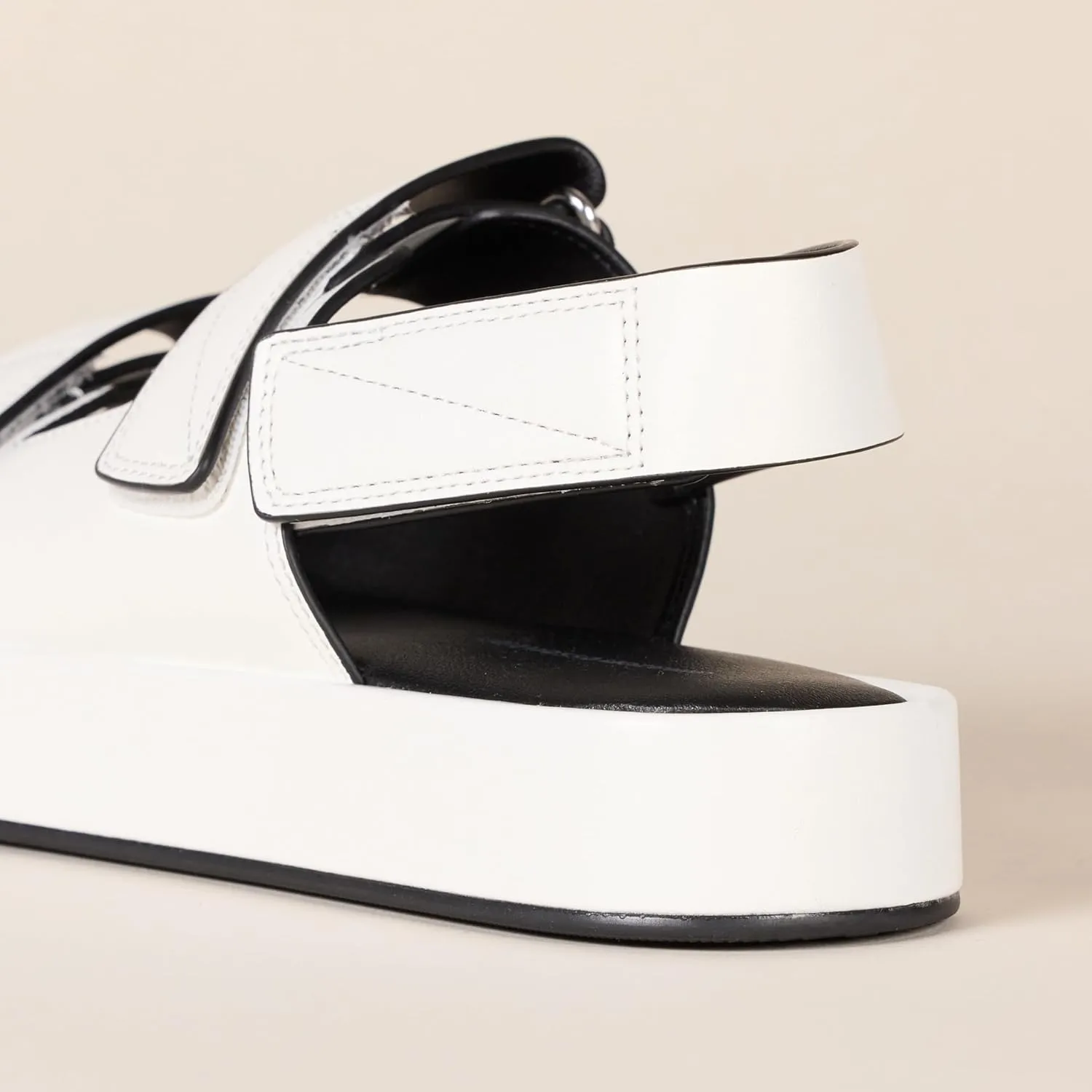 Amazon Essentials Women's Adjustable Triple Strap Flat Platform Sandal