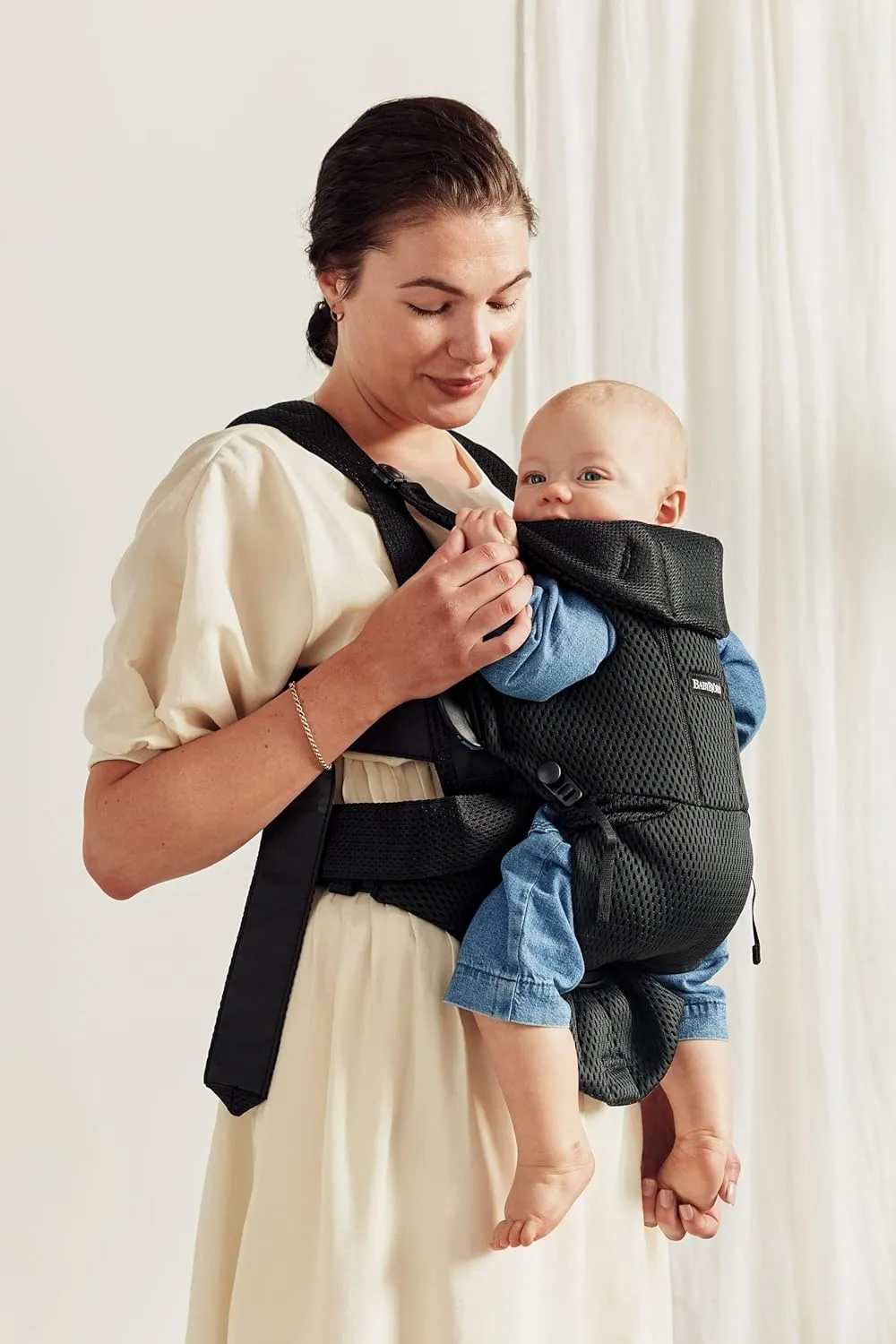 BabyBjörn Baby Carrier Free, 3D Mesh, Black