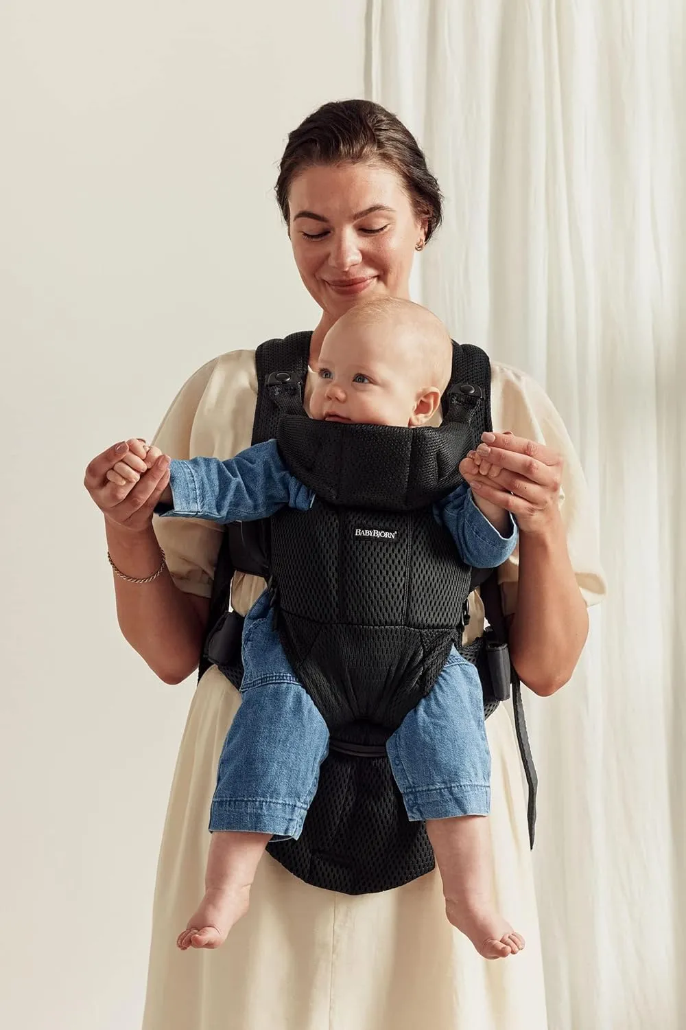 BabyBjörn Baby Carrier Free, 3D Mesh, Black