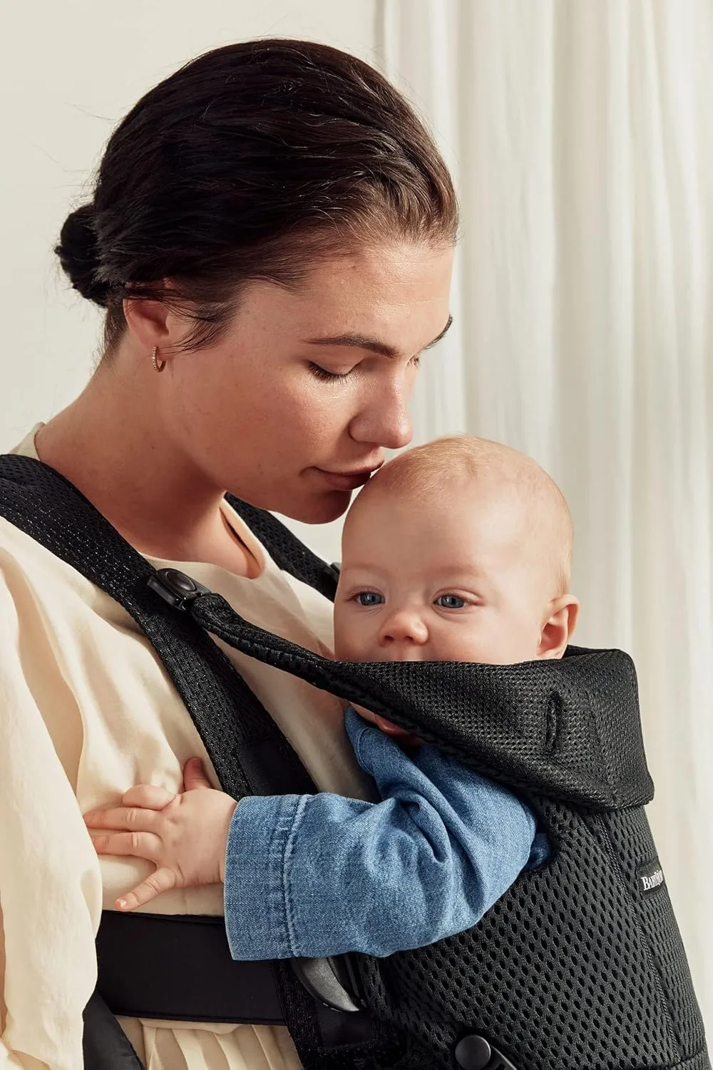 BabyBjörn Baby Carrier Free, 3D Mesh, Black