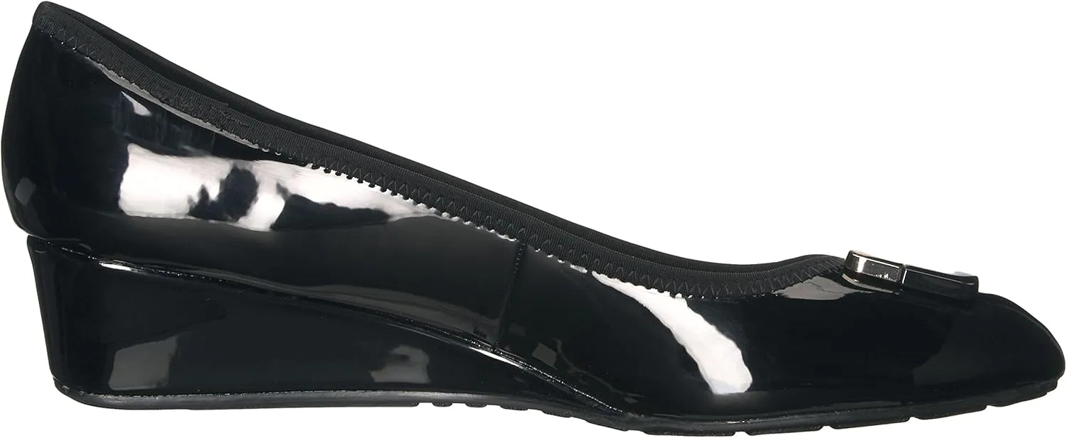 Bandolino Women's Tad Pump