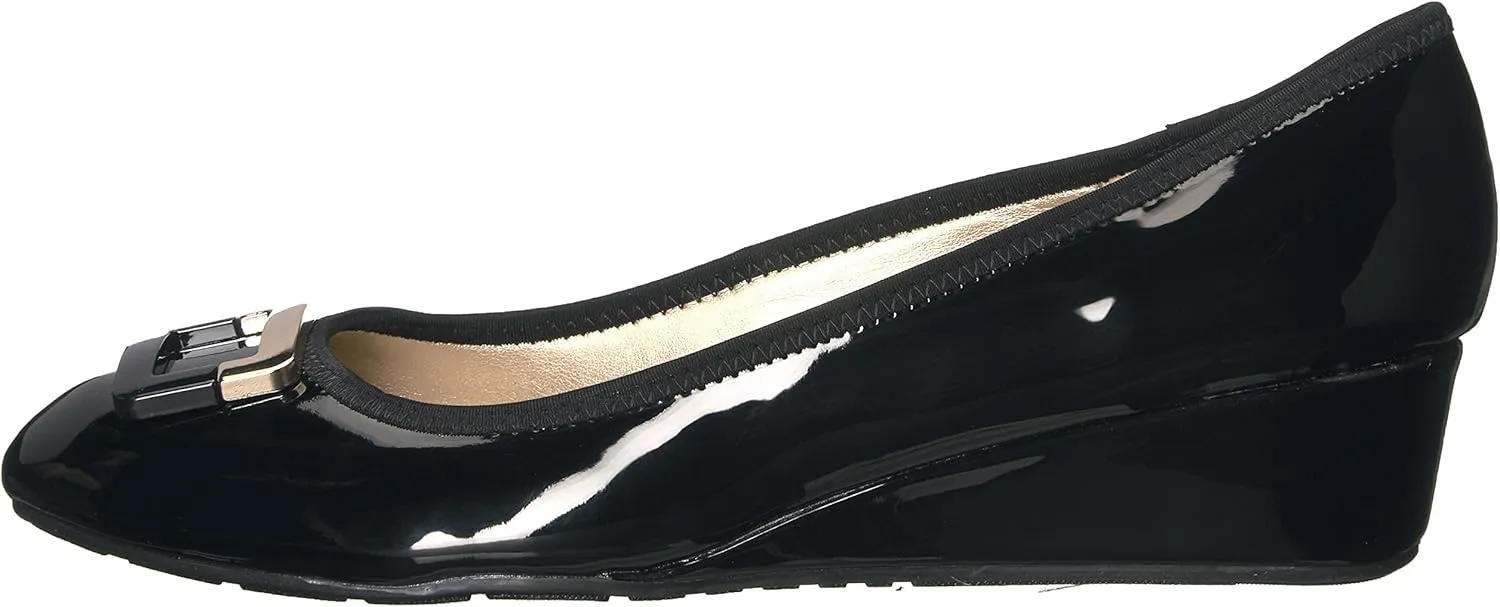 Bandolino Women's Tad Pump