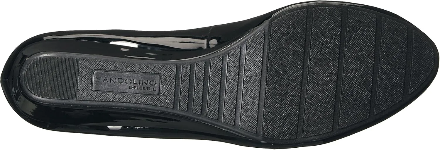 Bandolino Women's Tad Pump