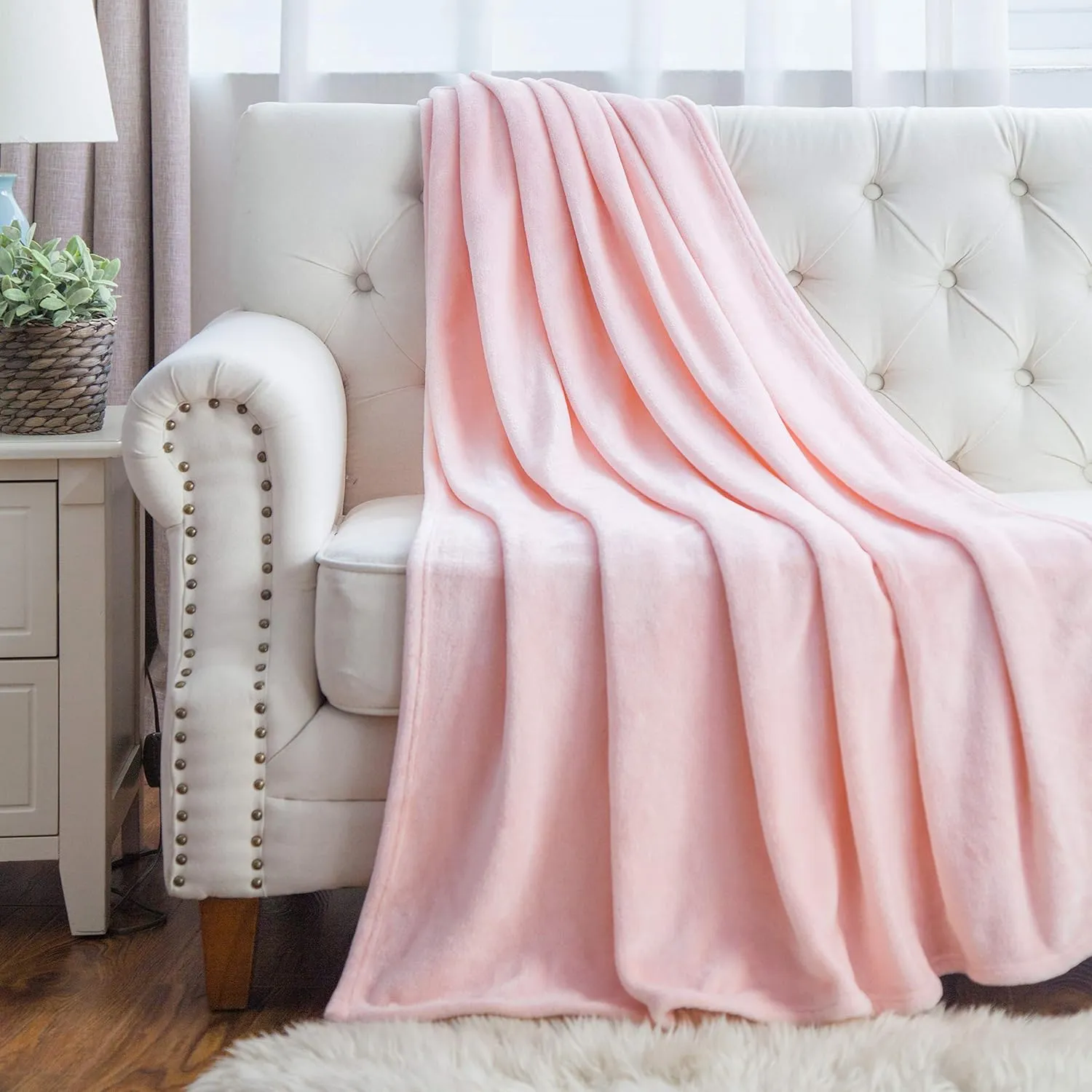 Bedsure Fleece Blankets King Size Pink - Bed Blanket Soft Lightweight Plush Cozy Fuzzy Luxury Microfiber Throws, 108x90 inches