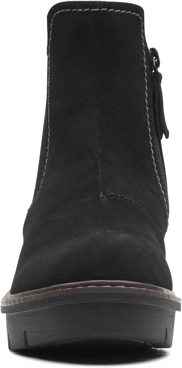 Clarks Women's Airabell Move Chelsea Boot