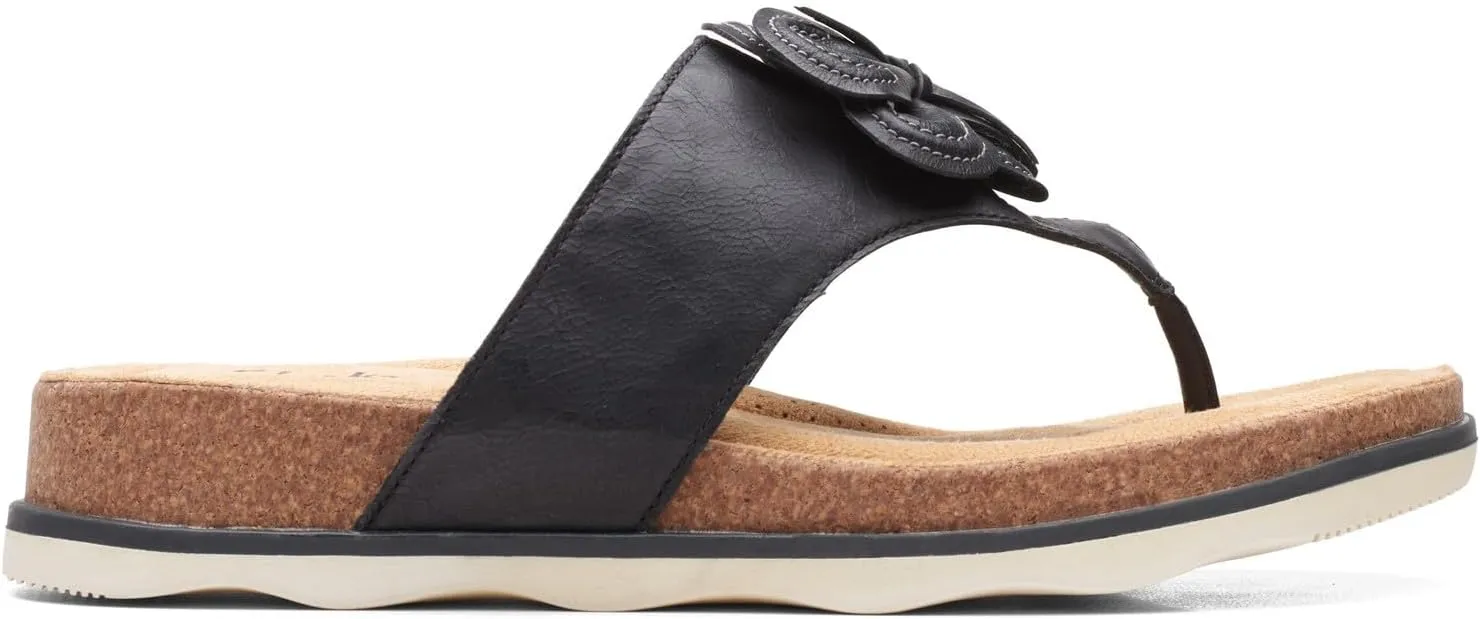 Clarks Women's Brynn Style Flat Sandal