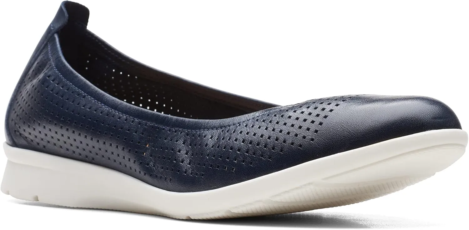 Clarks Women's Jenette Ease Ballet Flat