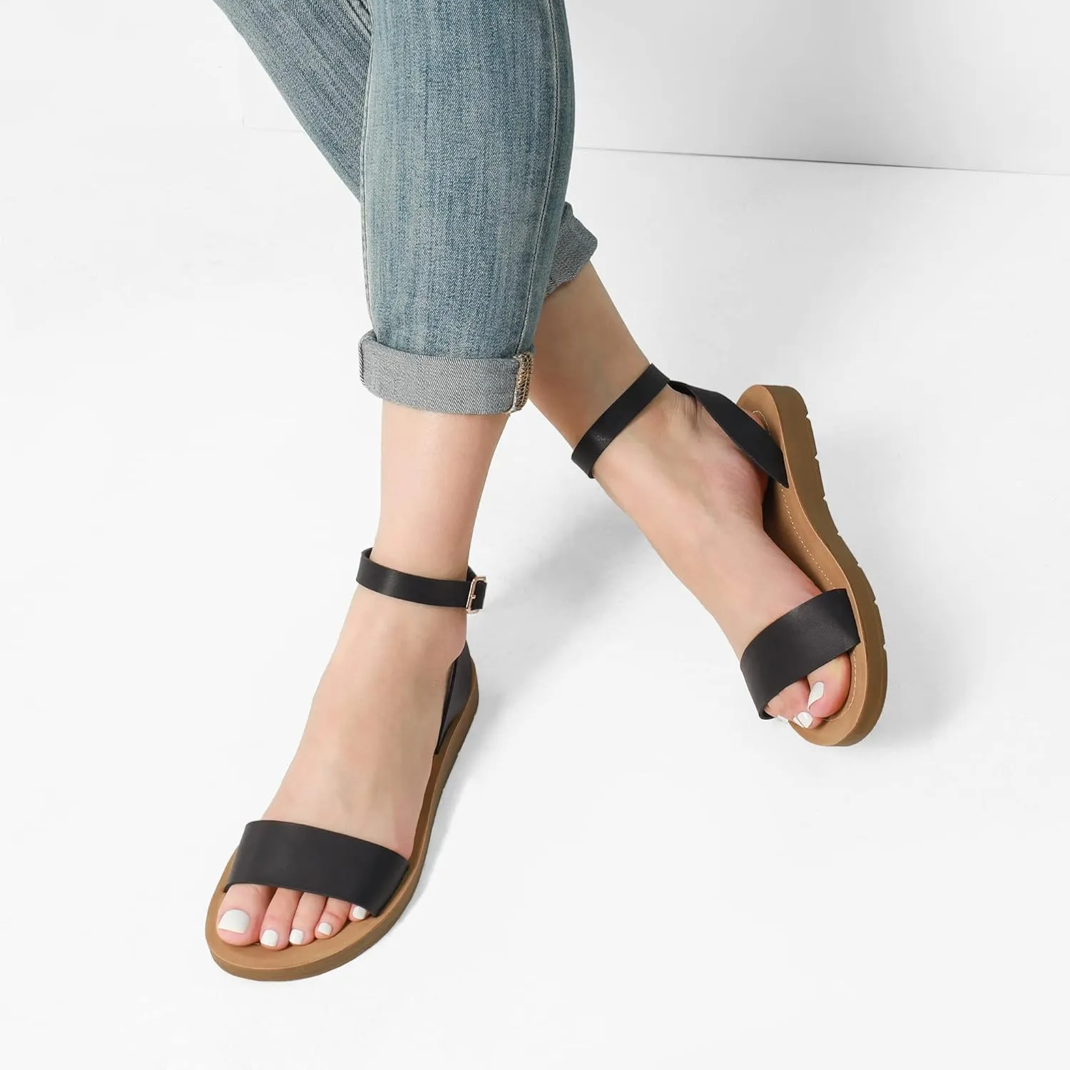 DREAM PAIRS Women’s One Band Ankle Strap Buckle Flat Sandals