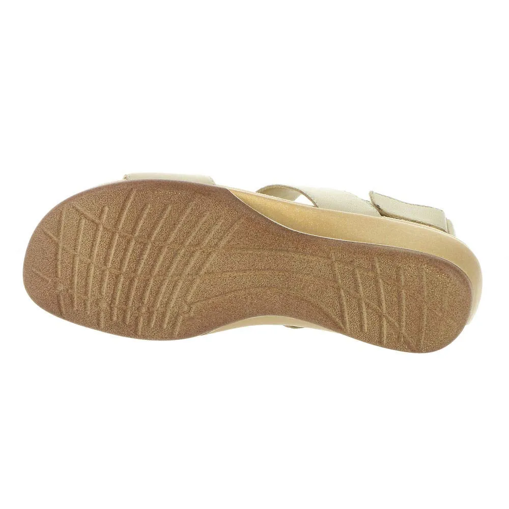 Easy Spirit Women's Hazel Wedge Sandal, Gold 710, 8