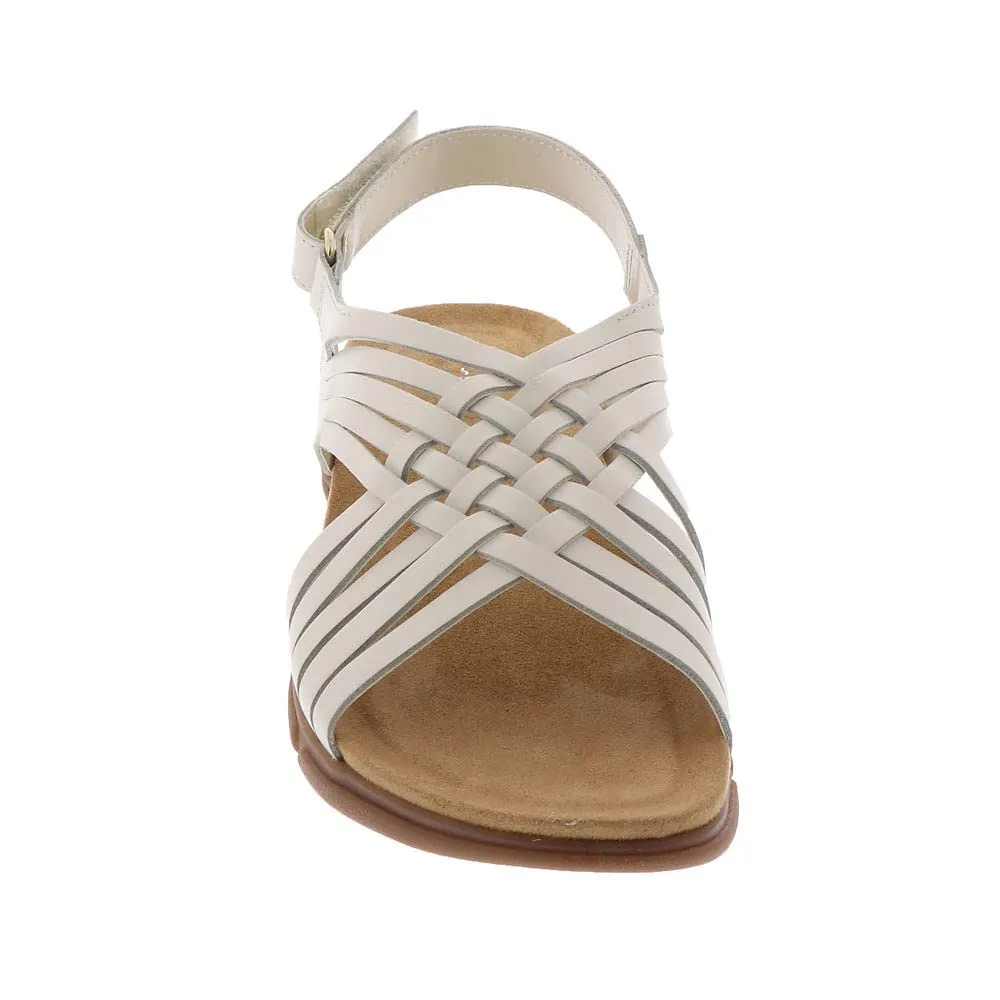 Easy Spirit Women's Mar Flat Sandal, Beige 150, 7