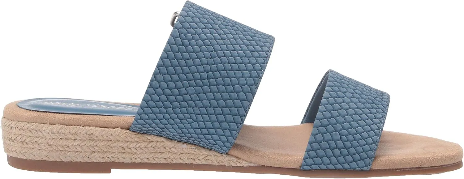 Easy Street Amberlee Womens Sandal