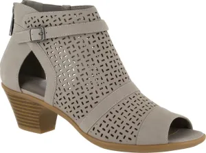 Easy Street Women's Carrigan Ankle Boot, Grey, 8 Narrow