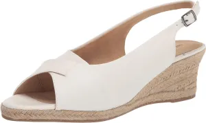 Easy Street Women's Devlin Sandal