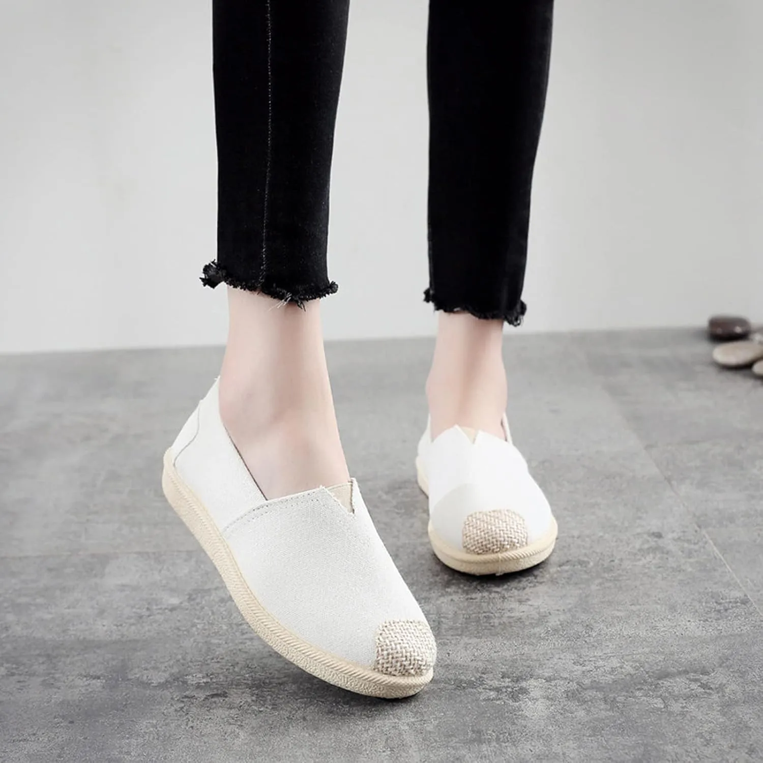 eYLun Women Loafers Slip On Shoes Canvas Flats Work Shoes Casual Comfortable Walking Shoes