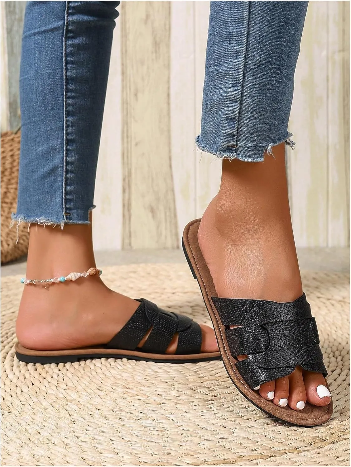 GORGLITTER Women's Open Toe Dressy Beach Sandal Trendy 2025 Comfy Flat Slide Summer Sandals