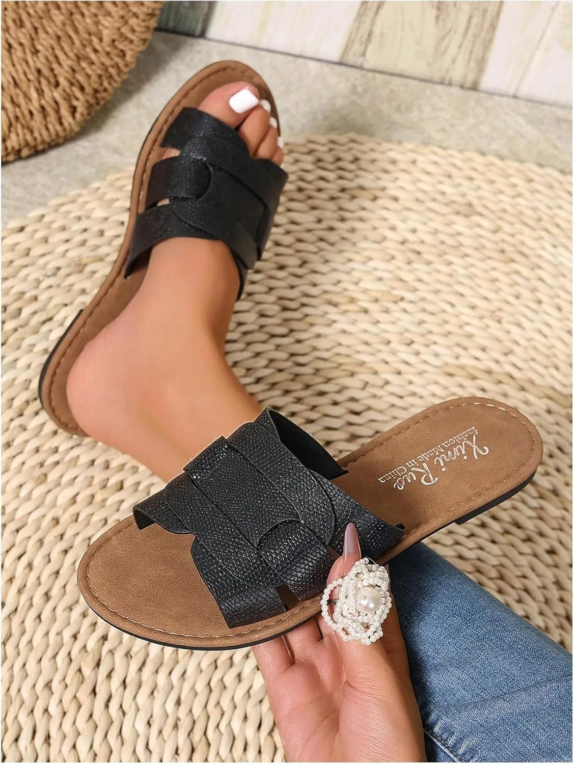 GORGLITTER Women's Open Toe Dressy Beach Sandal Trendy 2025 Comfy Flat Slide Summer Sandals