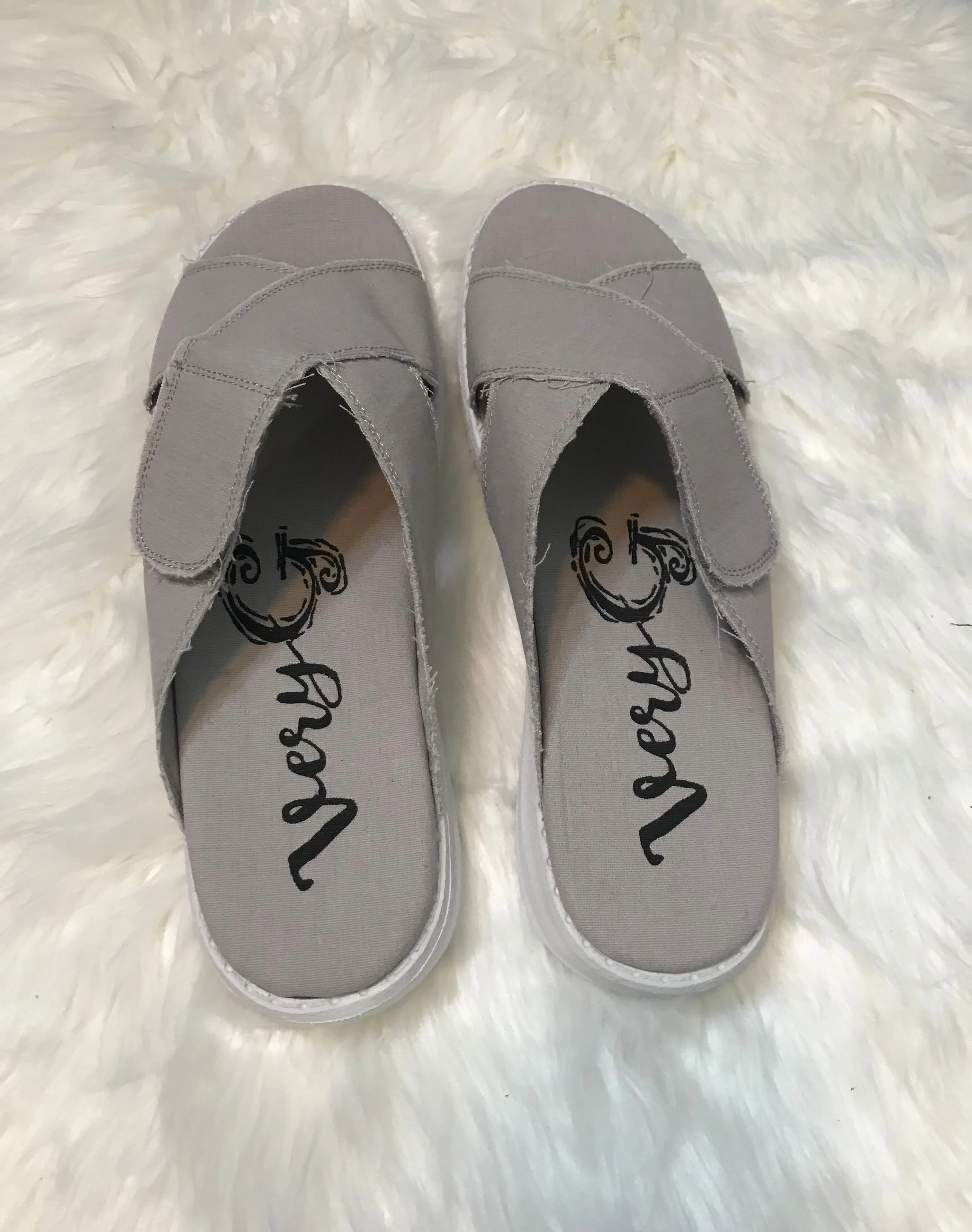 Gypsy Jazz Ocean Sandal- Gray