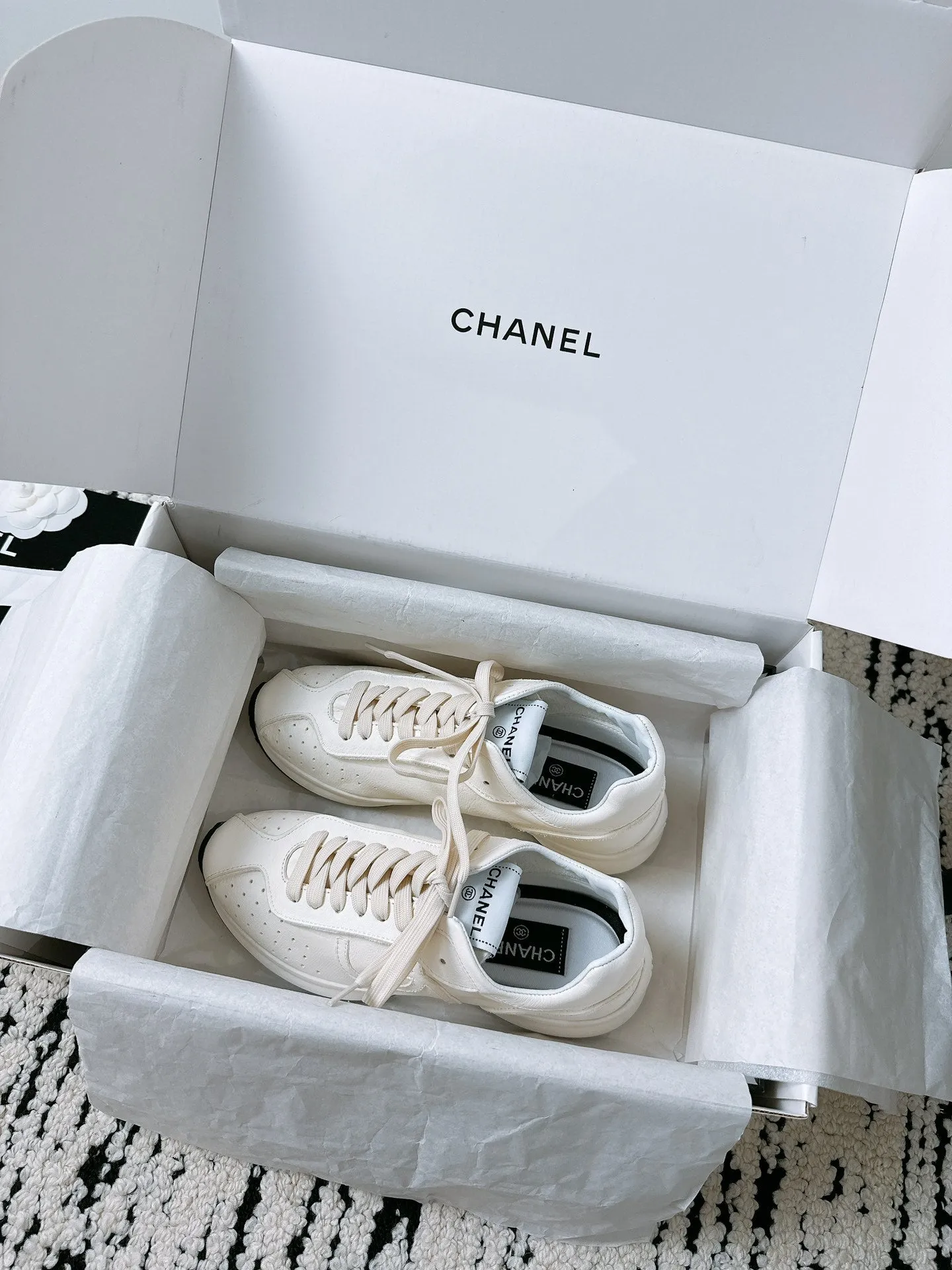 In Cowhide Soft Sneaker 35mm CHANEL Quick resolution White Convenient delivery 144691