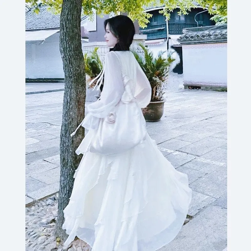 Ladies Chiffon V-Neck Wedding Bridesmaid Dress, Slim Teardrop White Gown