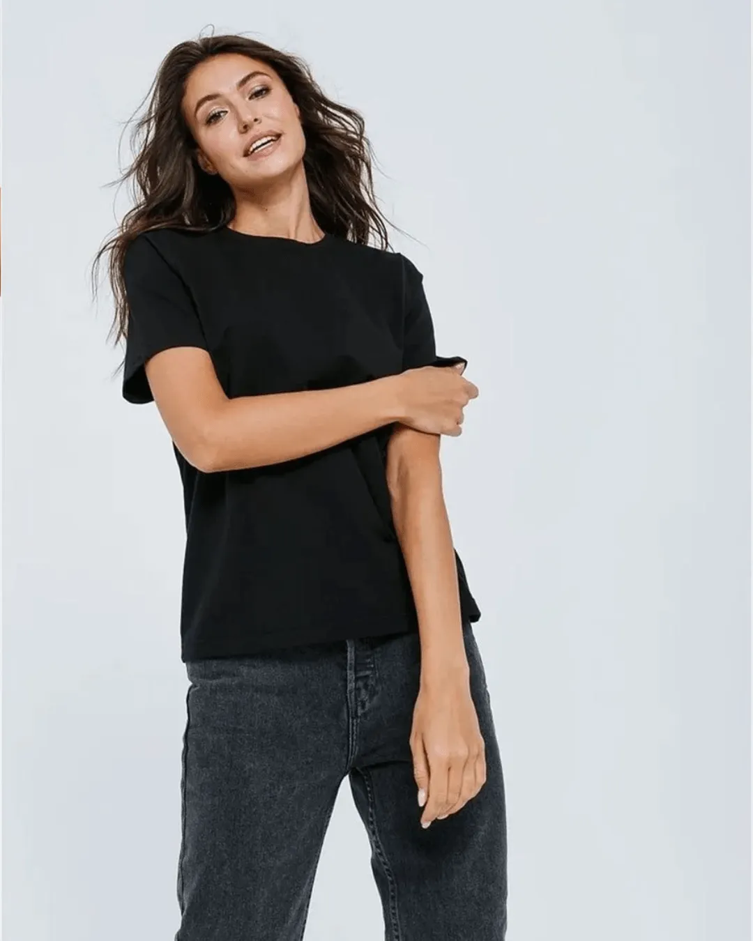 MADDIE MINIMAL BREEZE SHIRT