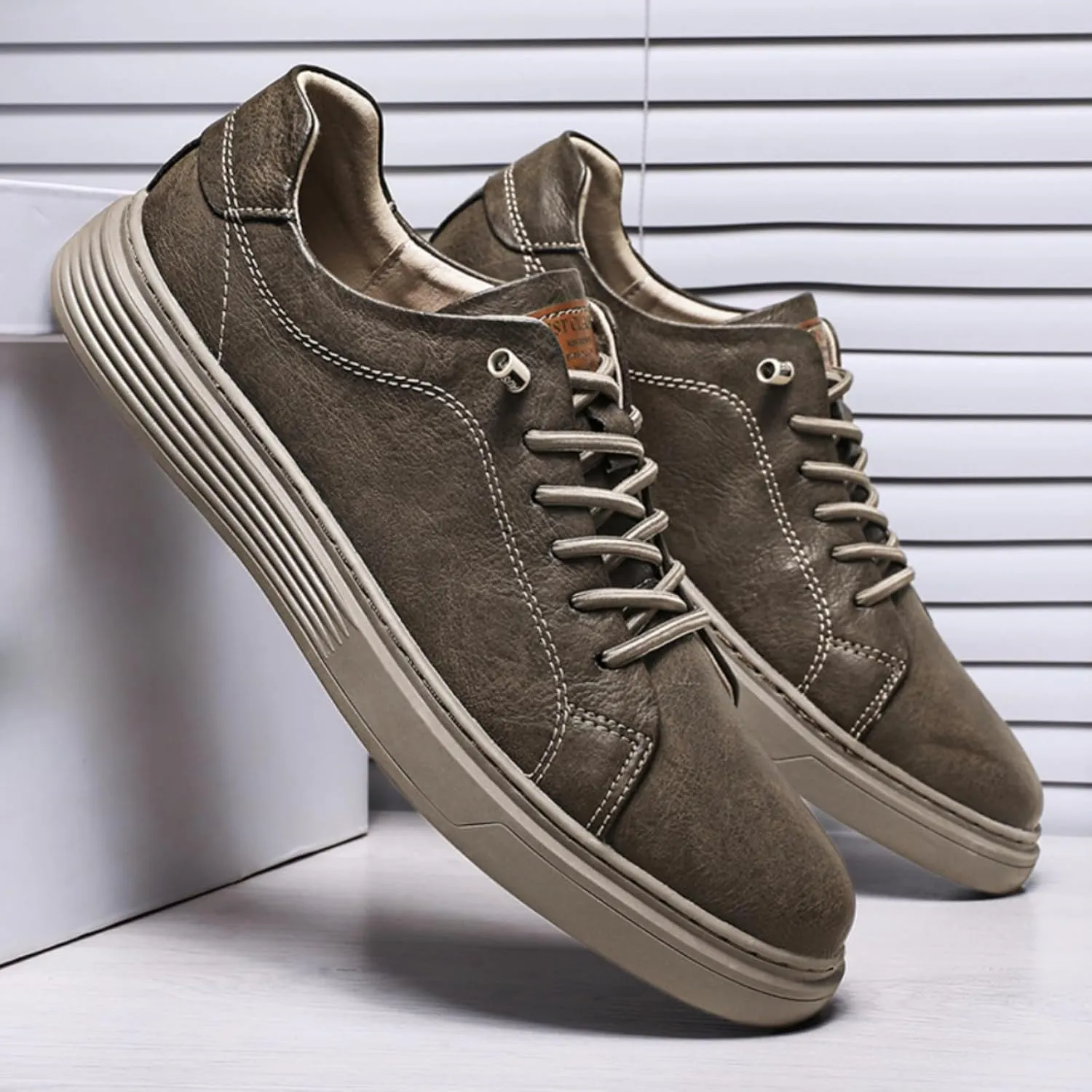 Mens Casual Slip-on Leather Sneakers with Elastic Band Classical Retro Breathable Flats Walking Oxford Shoes