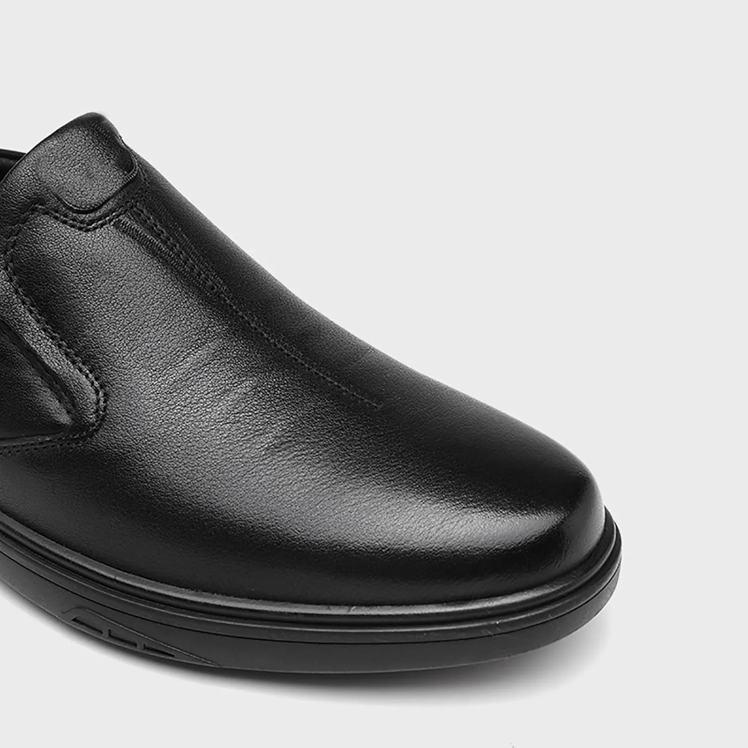 Men's Genuine Leather Slip On Dress Shoes Lightweight Anti-Slip Casual Oxfords for Daily Walking & Travel Loafer