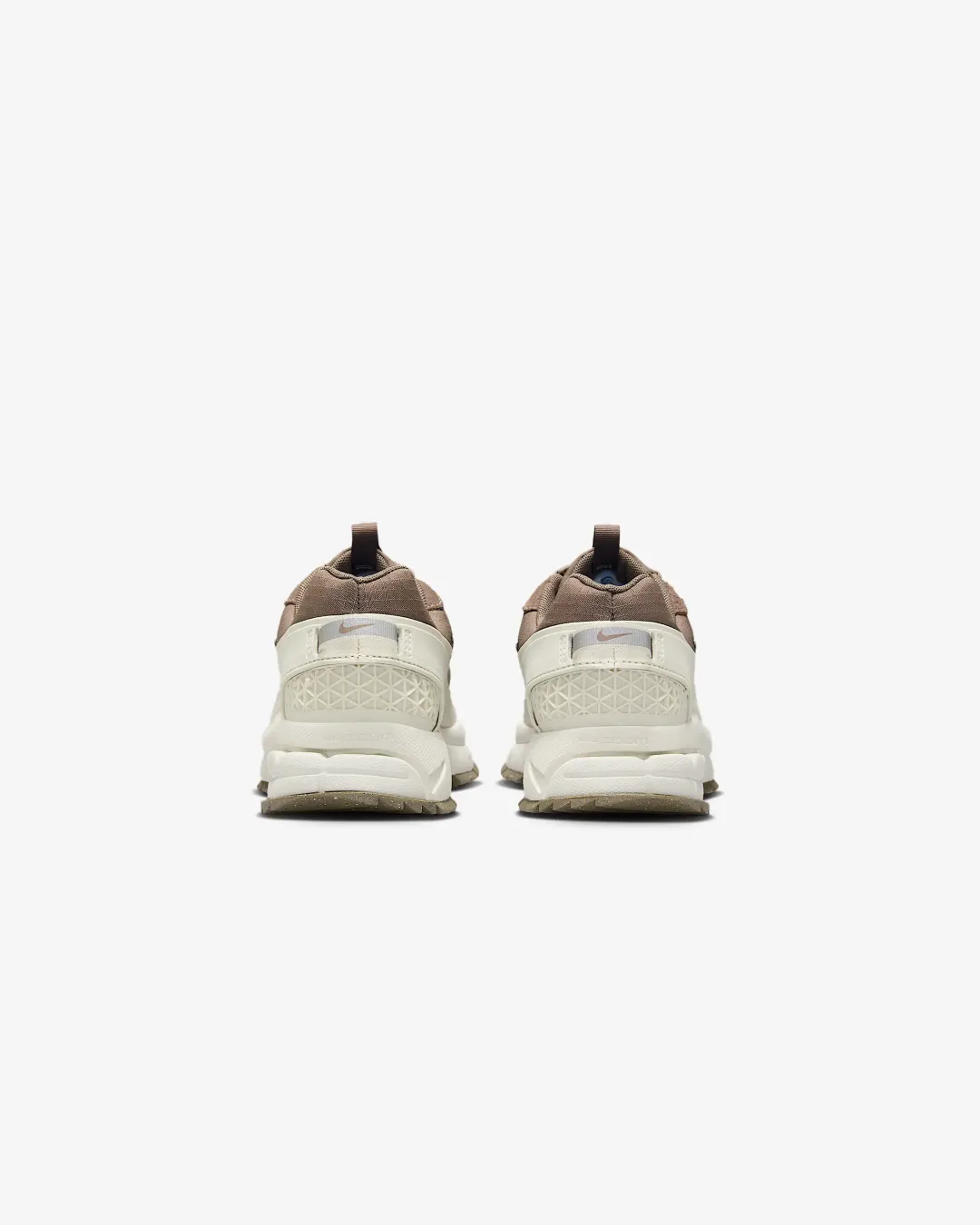 Nike Zoom Vomero 5 Roam "Light Bone Mink Brown" Sneakers