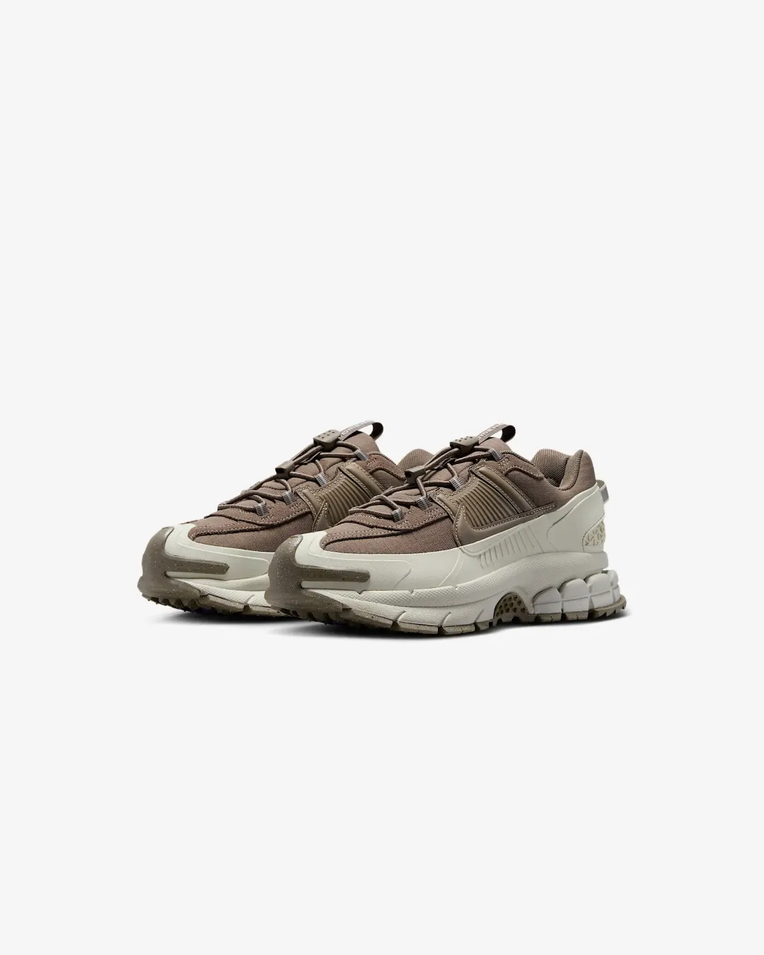 Nike Zoom Vomero 5 Roam "Light Bone Mink Brown" Sneakers