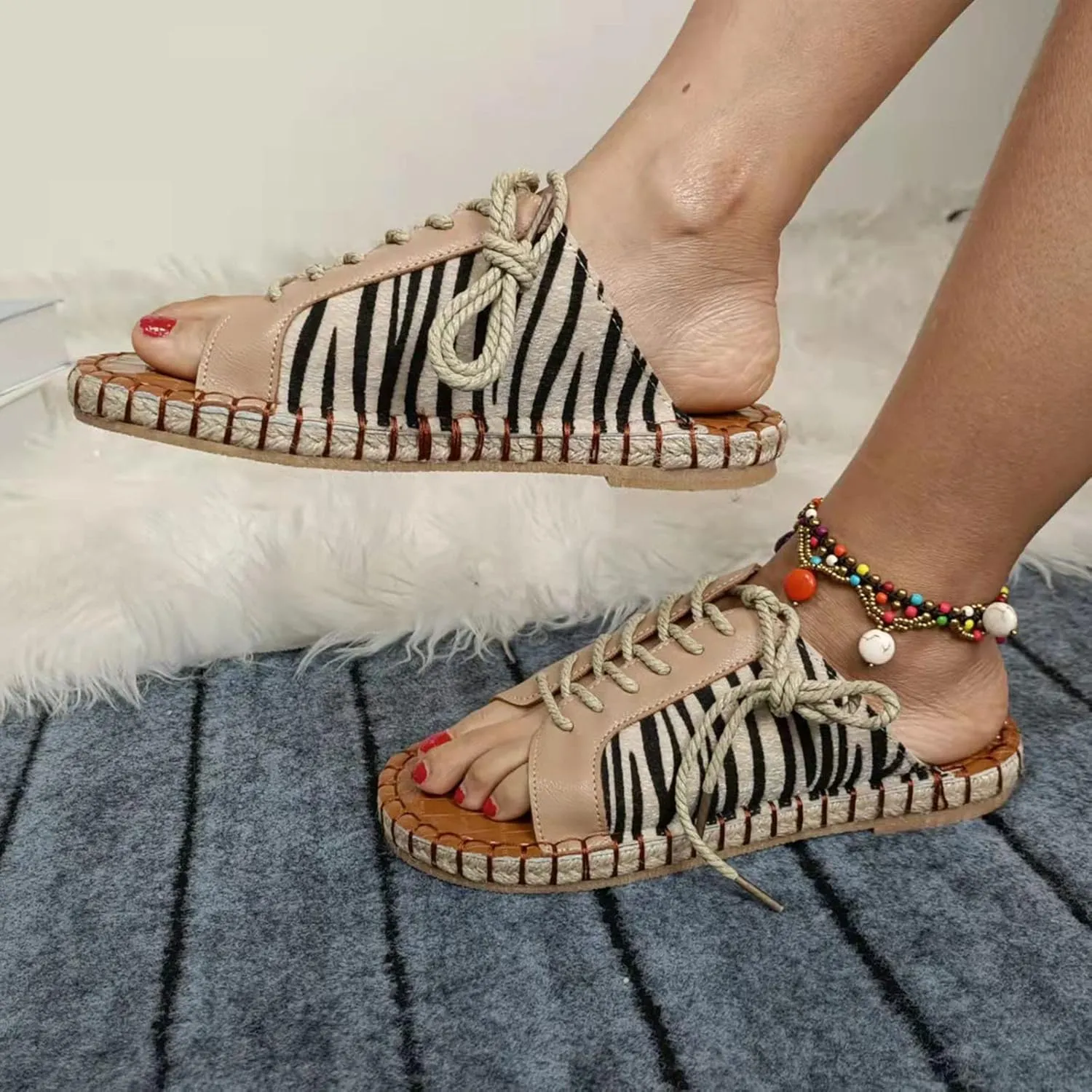 oiangi Beach Sandals for Women Flat Slippers Casual Summer Floral Print Open Toe Hemp Rope Straps Lace Up Platform Shoes Comfortable Slide Sandalias