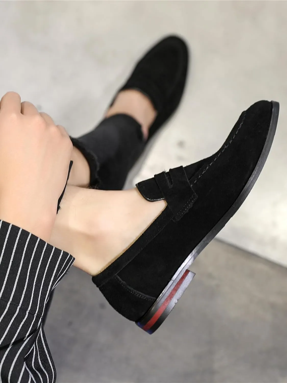 Santimon Penny Loafers for Men, PU Velvet Leather, Moc Toe, Slip-On Dress Casual Office Shoes