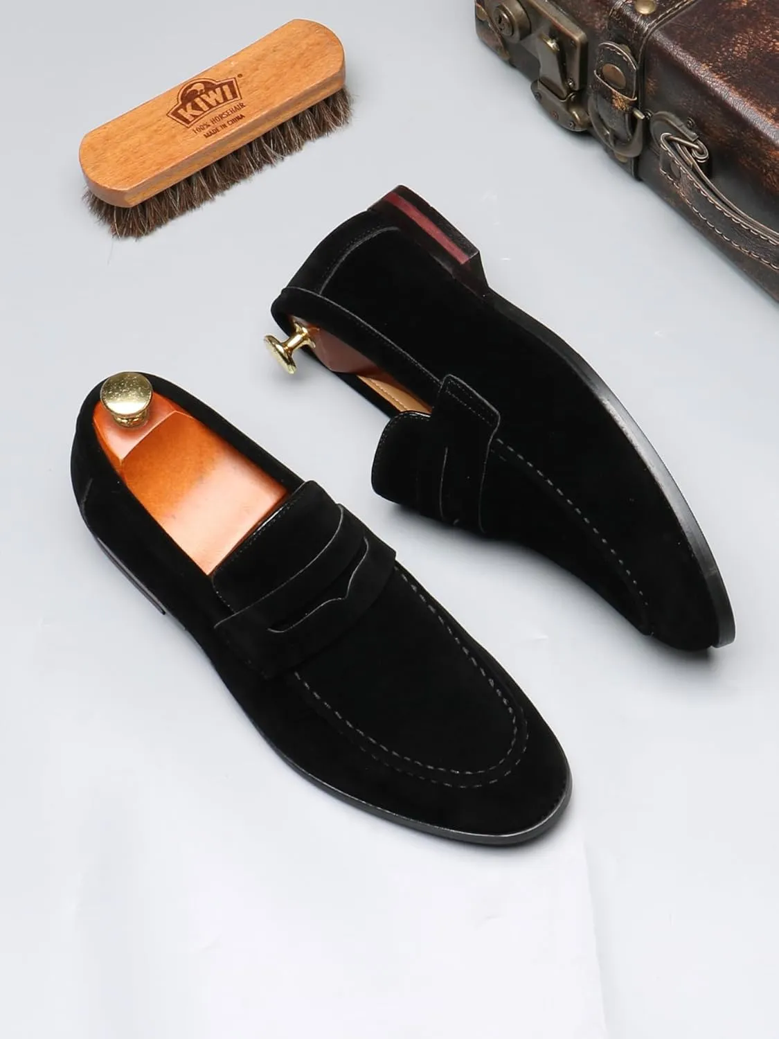 Santimon Penny Loafers for Men, PU Velvet Leather, Moc Toe, Slip-On Dress Casual Office Shoes