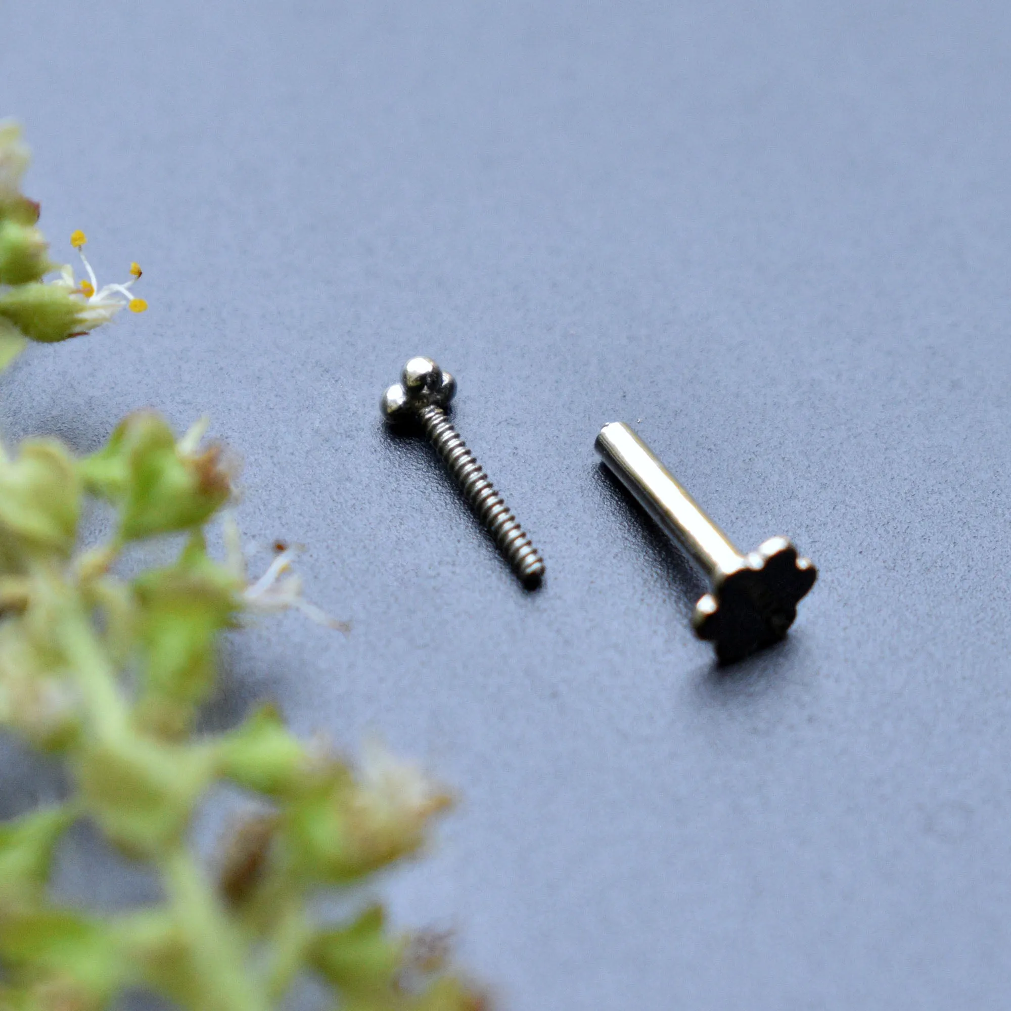 Super Tiny Gold Trinity Stud