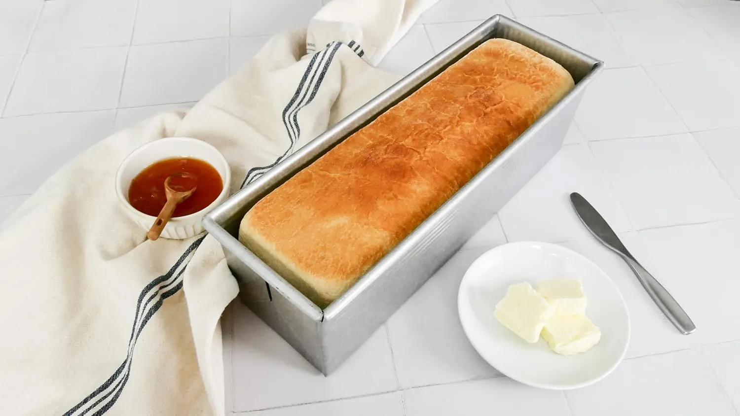 USA Pan Pullman Loaf Pan with Cover, Large w Set of 2