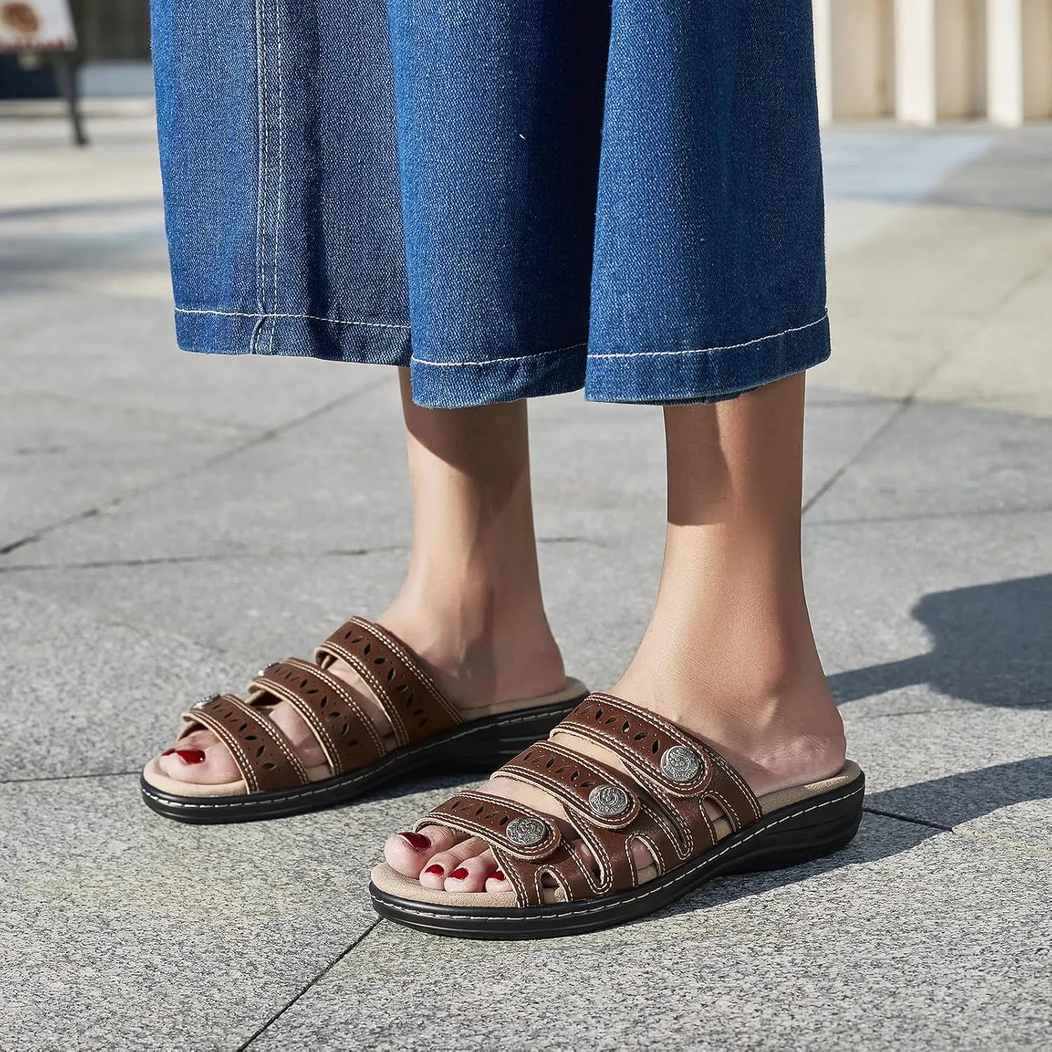 Women's Comfort Leather Slides Lightweight Flat Sandals Cute Slip On Casual Walking Slippers