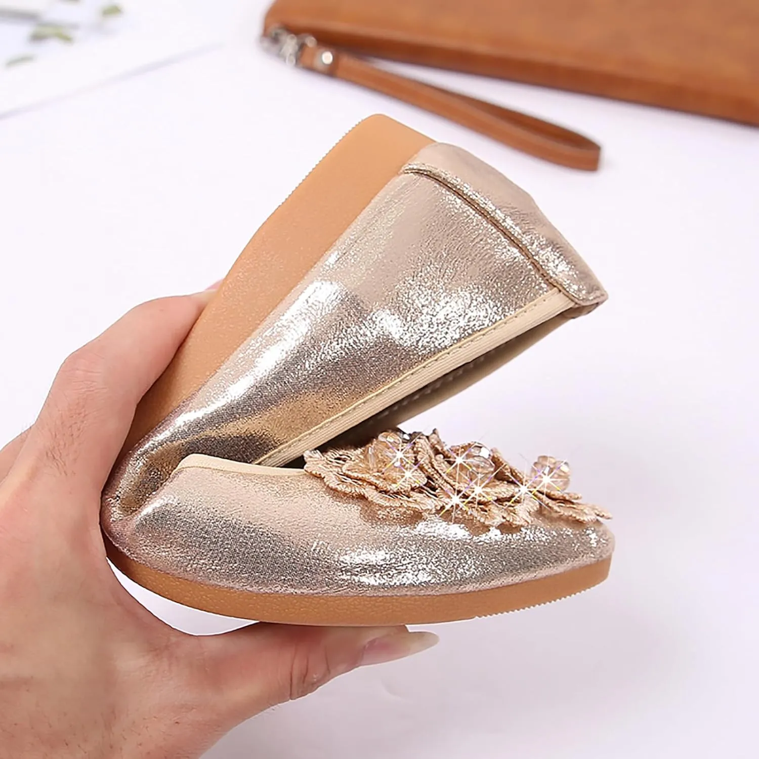 Women's Flats, Foldable Ballet Flats for Women, Flower Pionted Toe Comfort Light Weight Slip-On Dress Shoes