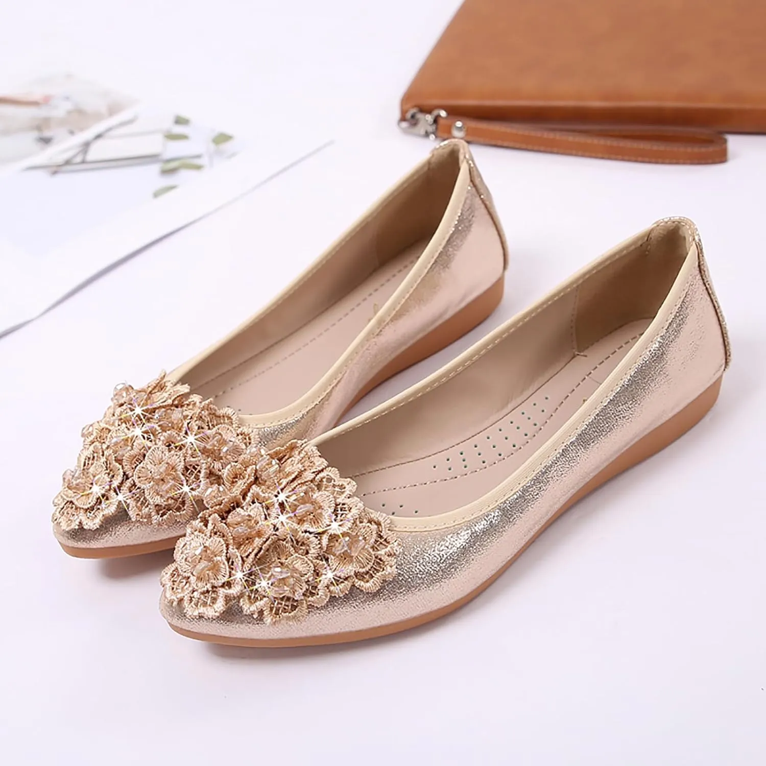 Women's Flats, Foldable Ballet Flats for Women, Flower Pionted Toe Comfort Light Weight Slip-On Dress Shoes