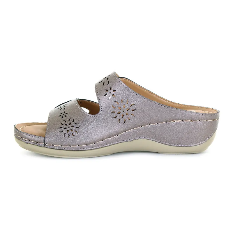 Womens Larissa Wedge Sandal Pewter