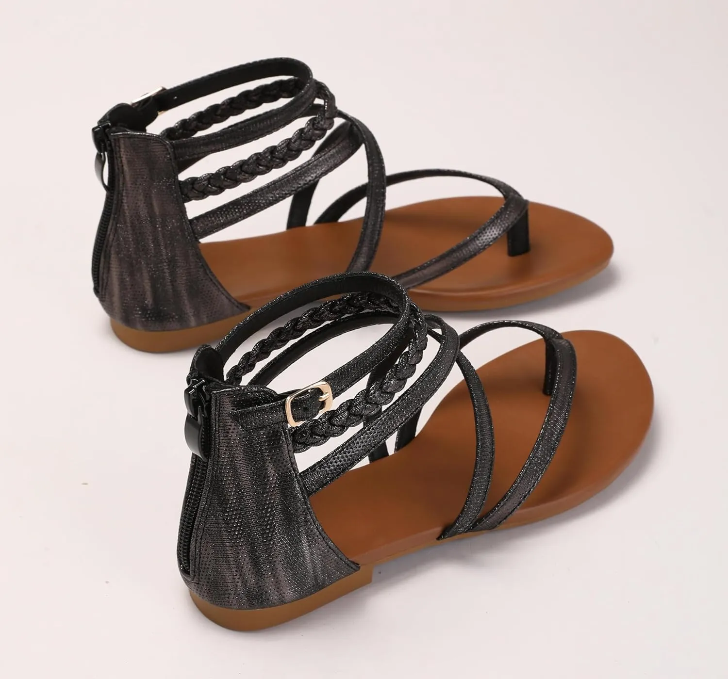 Women's Summer Strappy Flat Sandals Casual Gladiator Shoes Open Toe Sparkly Crossover Straps Dressy Fisherman Thong Sandals for Walking Beach Vacation