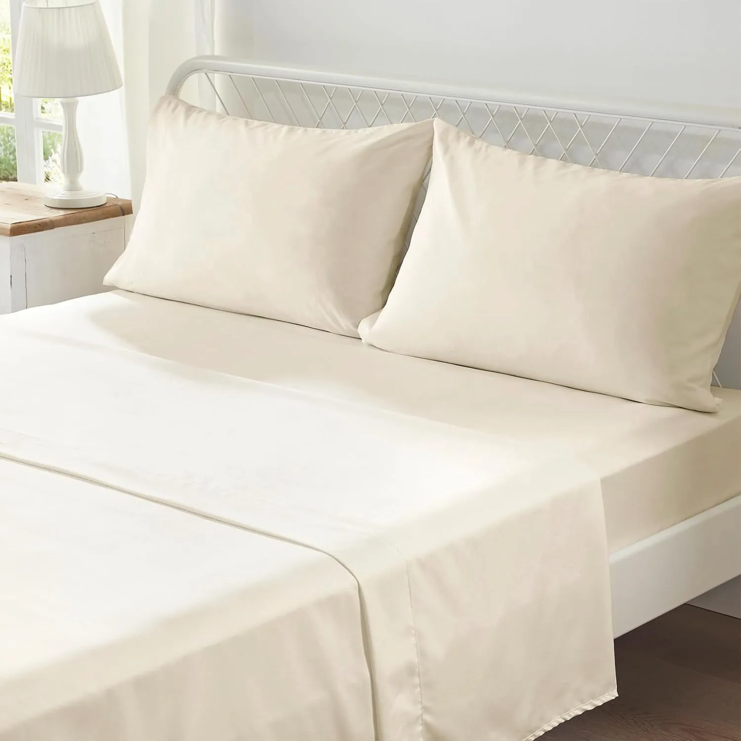 Zzlpp King Comforter Set 7 Pieces, Cream Tufted Bed in a Bag with Comforter and Sheets, All Season Boho Bedding Sets with 1 Comforter, 2 Pillow Shams, 2 Pillowcases, 1 Flat Sheet, 1 Fitted Sheet